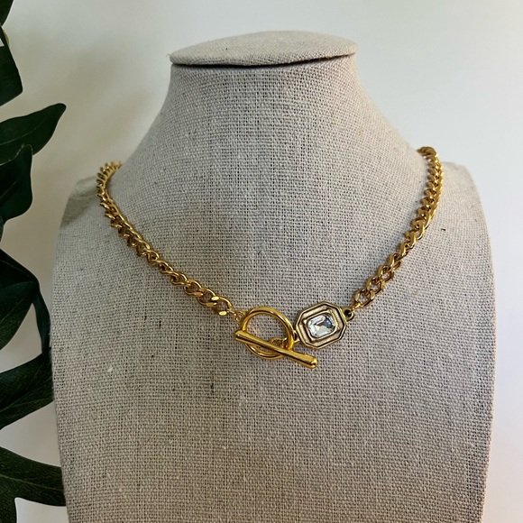 Classic Vintage-Inspired Chunky Gold Necklace - Elegant Artsy Necklace - Picture 8 of 13